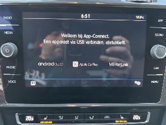 Volkswagen Golf 1.5 TSI 131pk 7-Traps aut + f1 comf bns 5drs - carplay - front assist - acc - pdc v+a - inkl trekh - privacy glass picture 16