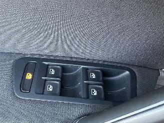 Volkswagen Golf 1.5 TSI 131pk 7-Traps aut + f1 comf bns 5drs - carplay - front assist - acc - pdc v+a - inkl trekh - privacy glass picture 32