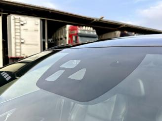 Volvo V-60 2.4 D5 Hybrid aut AWD R-Design - schuifdak - leer - nav - cam - front + line + side assist - harman/kardon picture 101