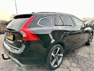 Volvo V-60 2.4 D5 Hybrid aut AWD R-Design - schuifdak - leer - nav - cam - front + line + side assist - harman/kardon picture 5
