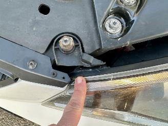 Seat Mii 1.0i 75pk Style Chic 5drs - pano - nap - navi - city safety system - pdc - stoelverw - cruise contr picture 71