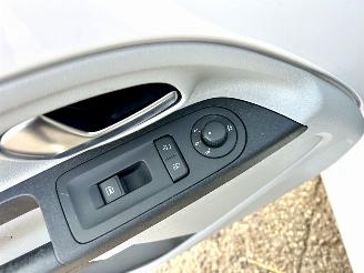 Seat Mii 1.0i 75pk Style Chic 5drs - pano - nap - navi - city safety system - pdc - stoelverw - cruise contr picture 37