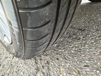 Toyota Auris Touring Sports gereserveerd 1.8 Hybrid 123pk aut pano - nap - navi - camera - keyless - front + park + line assist - pdc v+a picture 70