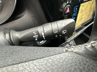 Toyota Auris Touring Sports gereserveerd 1.8 Hybrid 123pk aut pano - nap - navi - camera - keyless - front + park + line assist - pdc v+a picture 28