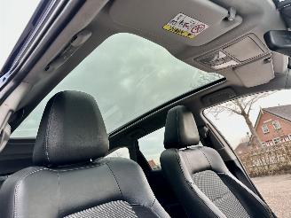 Toyota Auris Touring Sports gereserveerd 1.8 Hybrid 123pk aut pano - nap - navi - camera - keyless - front + park + line assist - pdc v+a picture 23