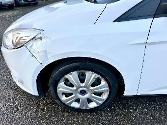 Ford Focus Gereserveerd 1.0T Ecoboost 101pk Edition 5drs - 64dkm - airco - 51.360km distr.riem + waterpomp vernieuwd in 5/2025 picture 8