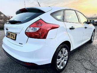 Ford Focus Gereserveerd 1.0T Ecoboost 101pk Edition 5drs - 64dkm - airco - 51.360km distr.riem + waterpomp vernieuwd in 5/2025 picture 5
