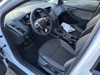 Ford Focus Gereserveerd 1.0T Ecoboost 101pk Edition 5drs - 64dkm - airco - 51.360km distr.riem + waterpomp vernieuwd in 5/2025 picture 20