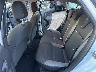 Ford Focus Gereserveerd 1.0T Ecoboost 101pk Edition 5drs - 64dkm - airco - 51.360km distr.riem + waterpomp vernieuwd in 5/2025 picture 24