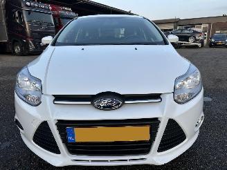 Ford Focus Gereserveerd 1.0T Ecoboost 101pk Edition 5drs - 64dkm - airco - 51.360km distr.riem + waterpomp vernieuwd in 5/2025 picture 3