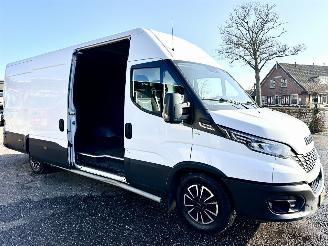 Iveco Daily gereserveerd Maxi 35S16V 2.3D aut euro.6 410L/H3 3pers - front + line assist - navi - camera - clima - cruise - webasto picture 5