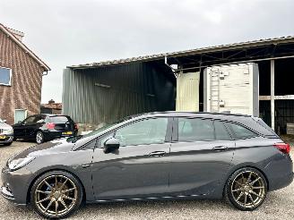 Damaged car Opel Astra Sports Tourer+ 1.4 Innovation 2018/1