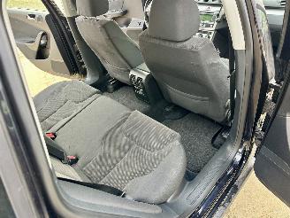 Volkswagen Passat 2.0 FSI 150pk 6-Traps automaat Comf Bus - nap - clima - cruise - navi - pdc v+a - licht + regensensor picture 57