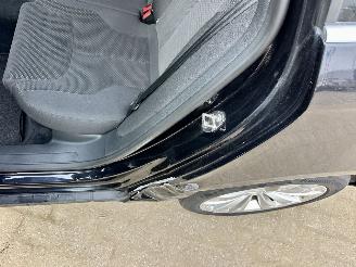 Volkswagen Passat 2.0 FSI 150pk 6-Traps automaat Comf Bus - nap - clima - cruise - navi - pdc v+a - licht + regensensor picture 44