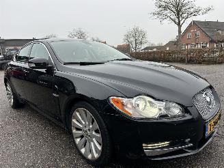 Jaguar XF 3.0 V6 238pk aut + f1 Prem Luxury - schuifdak - leer - nav - cam - elektr rollo - B&W - stoelvent - stuurverw picture 4