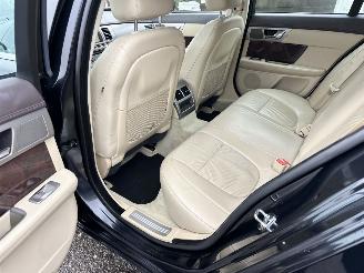 Jaguar XF 3.0 V6 238pk aut + f1 Prem Luxury - schuifdak - leer - nav - cam - elektr rollo - B&W - stoelvent - stuurverw picture 68