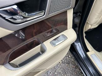 Jaguar XF 3.0 V6 238pk aut + f1 Prem Luxury - schuifdak - leer - nav - cam - elektr rollo - B&W - stoelvent - stuurverw picture 66
