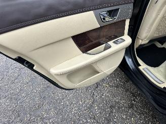 Jaguar XF 3.0 V6 238pk aut + f1 Prem Luxury - schuifdak - leer - nav - cam - elektr rollo - B&W - stoelvent - stuurverw picture 67