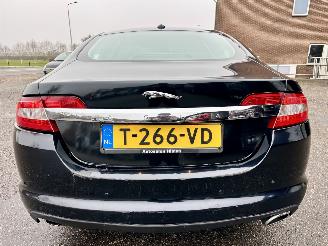 Jaguar XF 3.0 V6 238pk aut + f1 Prem Luxury - schuifdak - leer - nav - cam - elektr rollo - B&W - stoelvent - stuurverw picture 6