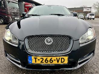Jaguar XF 3.0 V6 238pk aut + f1 Prem Luxury - schuifdak - leer - nav - cam - elektr rollo - B&W - stoelvent - stuurverw picture 3