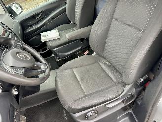 Mercedes Vito 114 CDI 136pk 9-Traps aut + f1 Lang - nap - navi - camera - airco - cruise - bleutooth - pdc v+a picture 17