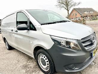 Mercedes Vito 114 CDI 136pk 9-Traps aut + f1 Lang - nap - navi - camera - airco - cruise - bleutooth - pdc v+a picture 3