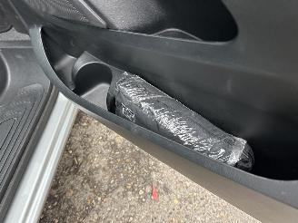 Mercedes Vito 114 CDI 136pk 9-Traps aut + f1 Lang - nap - navi - camera - airco - cruise - bleutooth - pdc v+a picture 50