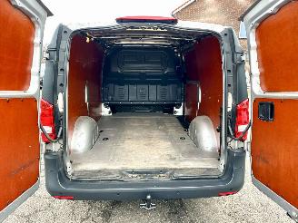 Mercedes Vito 114 CDI 136pk 9-Traps aut + f1 Lang - nap - navi - camera - airco - cruise - bleutooth - pdc v+a picture 20