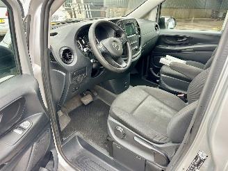 Mercedes Vito 114 CDI 136pk 9-Traps aut + f1 Lang - nap - navi - camera - airco - cruise - bleutooth - pdc v+a picture 18