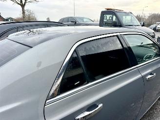 Lancia Thema 3.0D V6 Turbo 190pk aut Platinum - xenon - navi - leer - memory - elektr rollo - stoelverw v+a picture 75