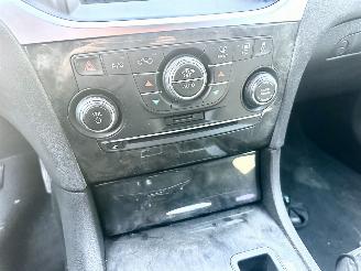 Lancia Thema 3.0D V6 Turbo 190pk aut Platinum - xenon - navi - leer - memory - elektr rollo - stoelverw v+a picture 29