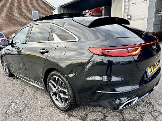 Kia Proceed 1.4 T-GDI 140pk 7-Traps aut GT-Line - nap - pano - front + line assist - stuur + stoelverw - cam - navi - keyless picture 7