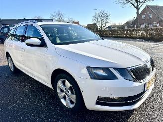 Skoda Octavia 1.5 TSI 150pk 7-Traps aut Greentech Style - nap - navi - carplay - keyless entry - pdc v+a + park assist picture 4