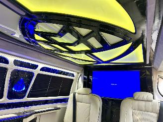 Mercedes Vito 111 CDI Extra lang - VIP - massage - leer - sfeerverl - tv - elektr tafels - elektr schuifdeur - navi - camera picture 44