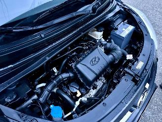 Hyundai I-10 1.1 i-Drive 69pk Cool 5drs - 62dkm nap - airco - elektr ramen - facelift - aux - usb - radio cd - rijdbaar picture 60