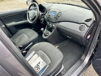 Hyundai I-10 1.1 i-Drive 69pk Cool 5drs - 62dkm nap - airco - elektr ramen - facelift - aux - usb - radio cd - rijdbaar picture 20