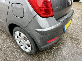 Hyundai I-10 Gereserveerd 1.1 i-Drive 69pk Cool 5drs - 62dkm nap - airco - elektr ramen - facelift - aux - usb - radio cd - rijdbaar picture 11