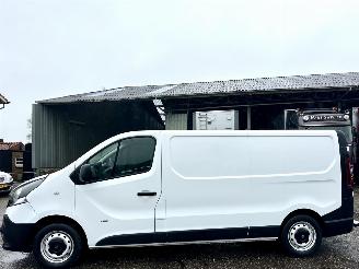 krockskadad bil bedrijf Opel Vivaro 1.6 CDTI 120pk 6-bak euro6 L2H1 Ed 3-pers - nap - airco - cruise - usb - aux - trekh - klapdeuren 2018/1