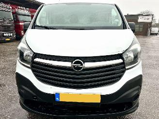 Opel Vivaro 1.6 CDTI 120pk 6-bak euro6 L2H1 Ed 3-pers - nap - airco - cruise - usb - aux - trekh - klapdeuren picture 3