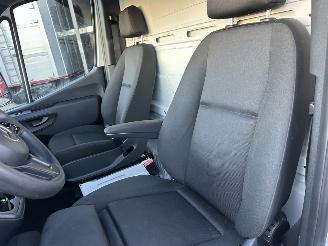 Mercedes Sprinter Gereserveerd 315 2.0 CDI 150pk aut + f1 L3 bakwagen + hollandia laadklep elektr - nap - clima - camera - licht + regensensor picture 60
