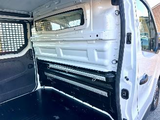 Renault Trafic 2.0 dCi 120pk 6-bak L2/H1 Comf euro.6 - 1e eig - nap - 2x schuifdeur - navi - airco - cruise - pdc - trekh picture 64