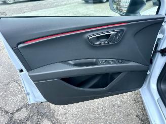 Seat Leon 1.5 TSI 131pk FR Ult Ed - pano - 78dkm - facelift - virtual - front assist - sfeerverl - pdc v+a - alarm - nardo grey picture 61