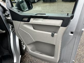 Volkswagen Transporter 2.0 TDI 150pk 6-bak euro.6 L2/H1 Highline 3Pers - nap - 1e eig - navi - airco - cruise - carplay - pdc - trekh picture 26