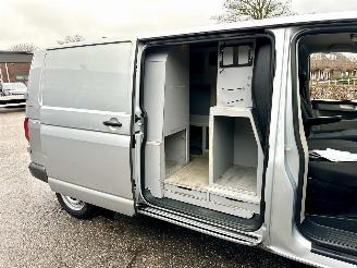 Volkswagen Transporter 2.0 TDI 150pk 6-bak euro.6 L2/H1 Highline 3Pers - nap - 1e eig - navi - airco - cruise - carplay - pdc - trekh picture 65