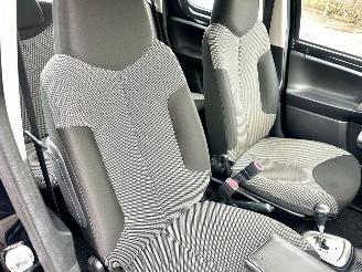 Toyota Aygo 1.0 VVT-i 68pk aut + f1 Aspiration - nap - airco - facelift - led - bleutooth - elektr ramen - slechts 75dkm picture 26