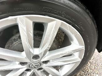 Volkswagen Polo 1.0 TSI 95pk aut + f1 Highline - nap - pano - sfeerverl - virtual - acc - front assist - carplay - pdc v+a picture 89