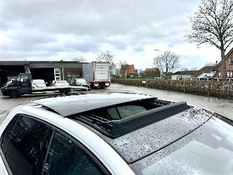 Volkswagen Golf 1.5 eTSI R-Line picture 11