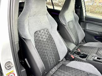 Volkswagen Golf 1.5 eTSI aut + f1 162pk R-Line - pano - hud - keyless - virtual - front + line + side + park assist picture 15