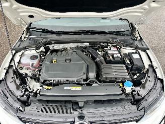 Volkswagen Golf 1.5 eTSI aut + f1 162pk R-Line - pano - hud - keyless - virtual - front + line + side + park assist picture 90