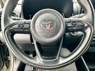 Toyota Yaris 1.5 Hybrid 115 automaat First Edition - nap - facelift - navi - camera - keyless - front + line assist - rijdbaar picture 36